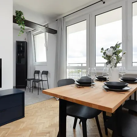 Family Near Old Town By Renters *