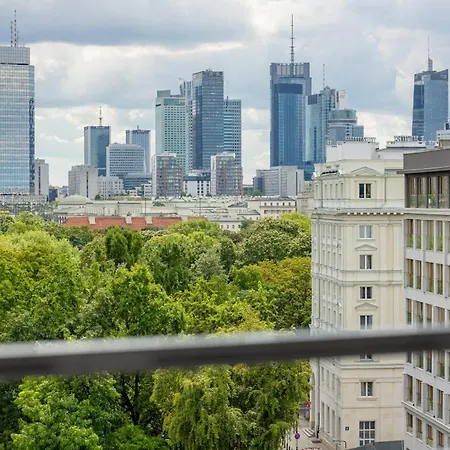 Family Near Old Town By Renters Apartmán *