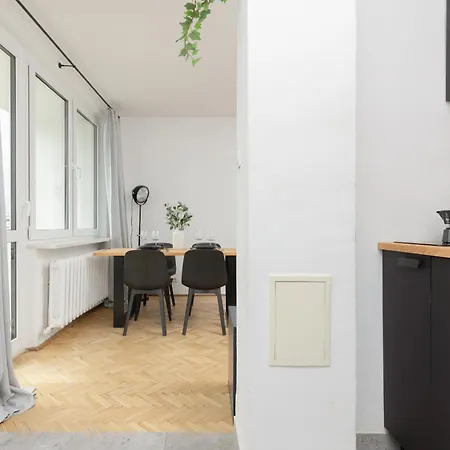 Family Near Old Town By Renters *