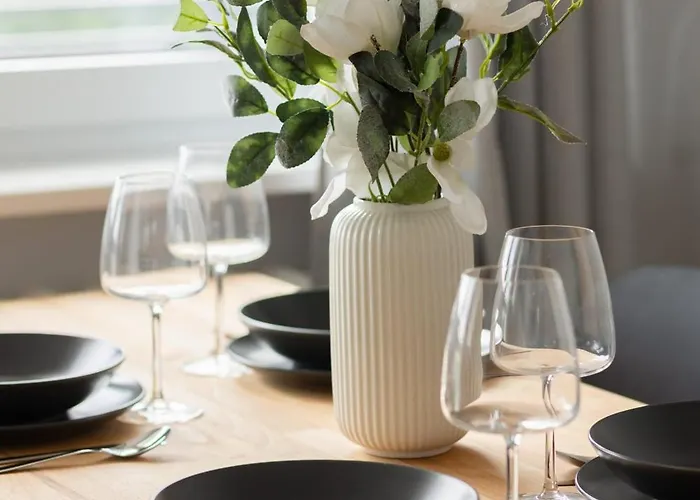 Family Near Old Town By Renters Apartment