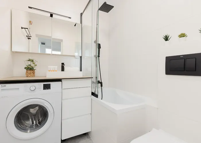 Family Near Old Town By Renters *